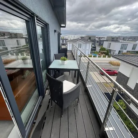 Neubau Penthouse - Mit Schoener Aussicht - 15min Von Koeln Pulheim