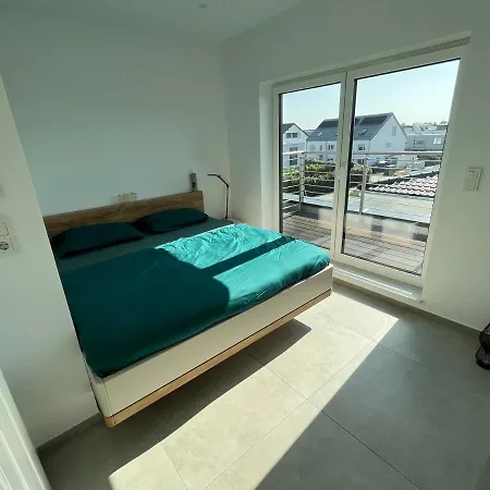 Neubau Penthouse - Mit Schoener Aussicht - 15min Von Koeln *