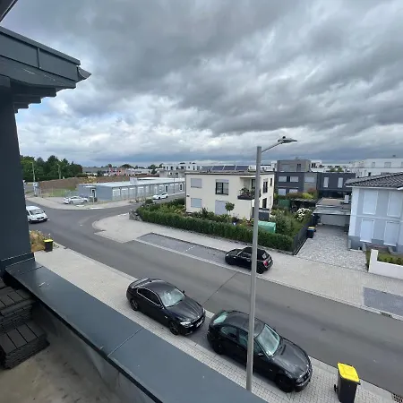 Neubau Penthouse - Mit Schoener Aussicht - 15min Von Koeln