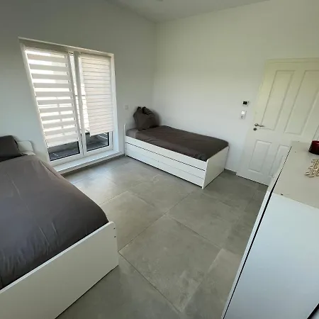 Apartment Neubau Penthouse - Mit Schoener Aussicht - 15min Von Koeln Pulheim