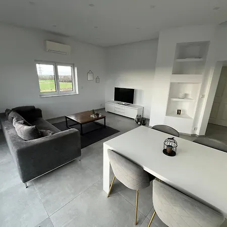Neubau Penthouse - Mit Schoener Aussicht - 15min Von Koeln * Pulheim