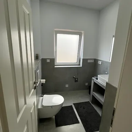 Neubau Penthouse - Mit Schoener Aussicht - 15min Von Koeln Pulheim