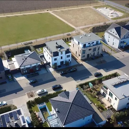 Neubau Penthouse - Mit Schoener Aussicht - 15min Von Koeln