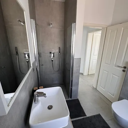 Apartment Neubau Penthouse - Mit Schöner Aussicht - 15min Von Köln *