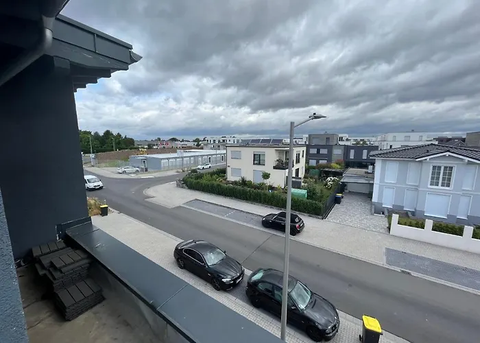 Neubau Penthouse - Mit Schoener Aussicht - 15min Von Koeln