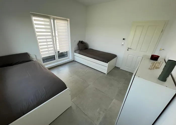 Appartamento Neubau Penthouse - Mit Schoener Aussicht - 15min Von Koeln Pulheim