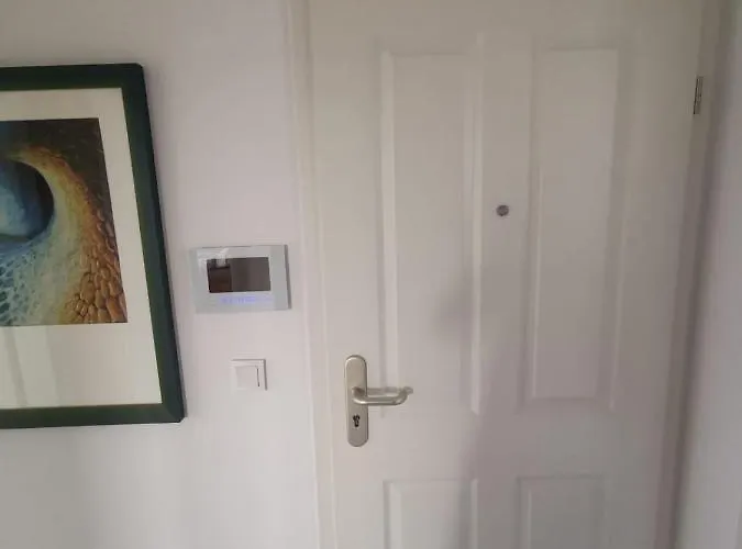 Neubau Penthouse - Mit Schoener Aussicht - 15min Von Koeln Pulheim