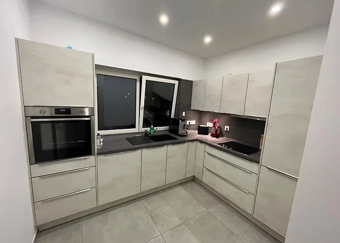 公寓 Neubau Penthouse - Mit Schoener Aussicht - 15min Von Koeln 普尔海姆