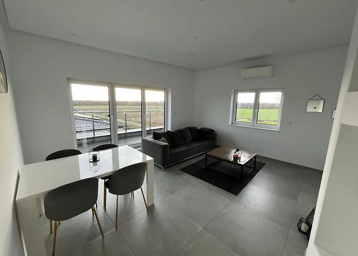 Neubau Penthouse - Mit Schoener Aussicht - 15min Von Koeln 普尔海姆