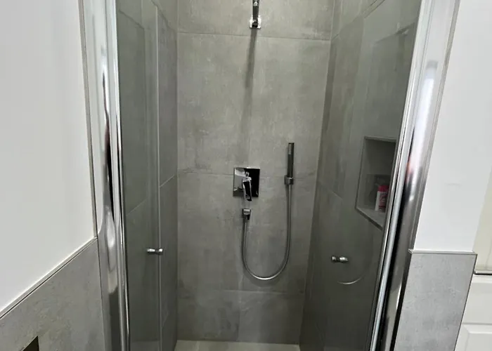 Neubau Penthouse - Mit Schoener Aussicht - 15min Von Koeln 普尔海姆